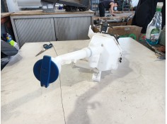 Recambio de deposito limpia para kia niro (c5p11) 1.6 hev referencia OEM IAM 98610AT100  