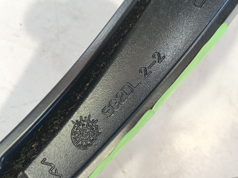 Recambio de brazo limpia delantero izquierdo para kia niro (c5p11) 1.6 hev referencia OEM IAM   