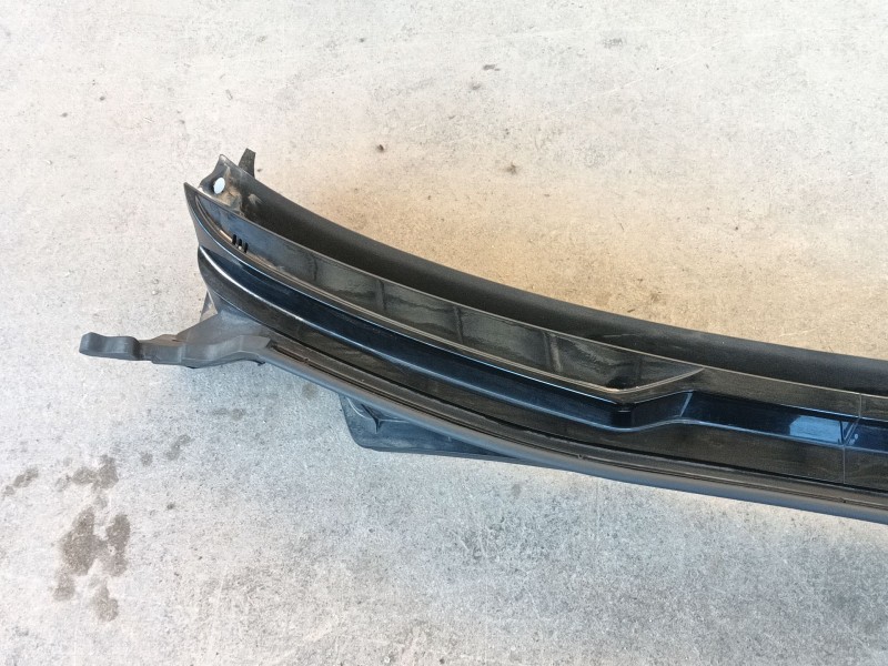 Recambio de torpedo para kia niro (c5p11) 1.6 hev referencia OEM IAM   