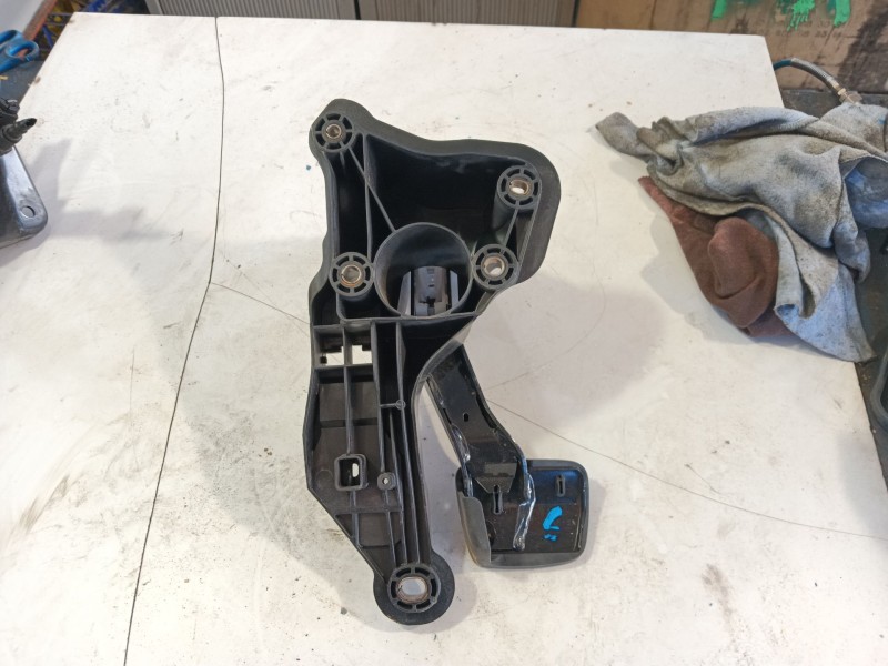 Recambio de pedal freno para volkswagen id.4 (e21) pro eléctrico referencia OEM IAM   