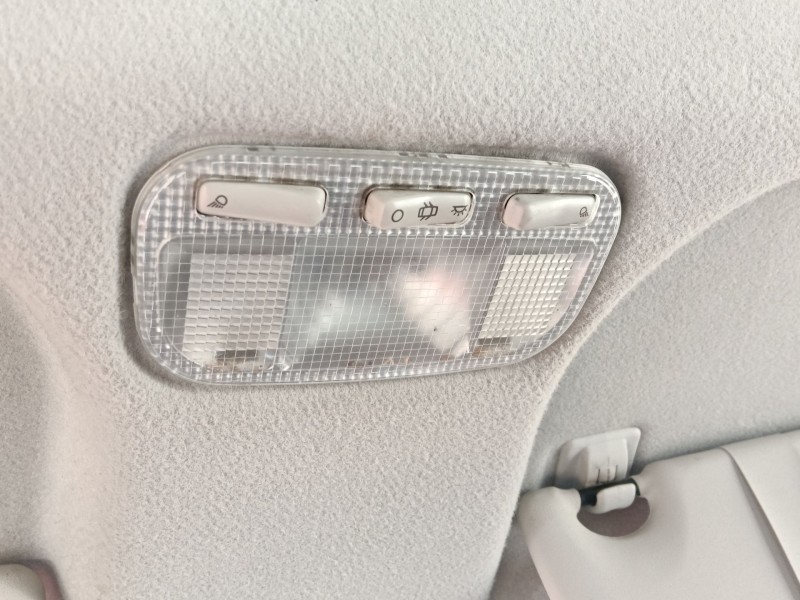 Recambio de luz interior delantera central para chatenet ch26 0.5 diesel referencia OEM IAM   