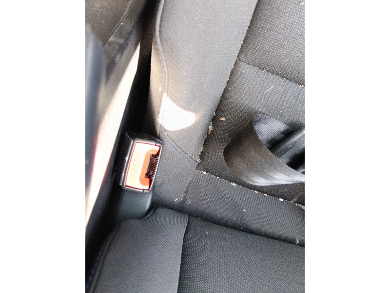 Recambio de enganche cinturon delantero derecho para mg mg 4 (eh32) ev referencia OEM IAM   