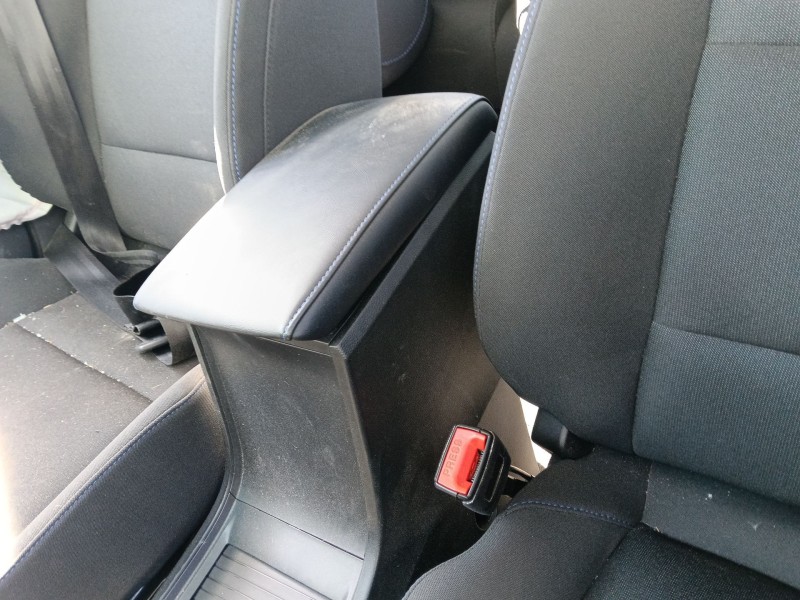 Recambio de apoyabrazos central para mg mg 4 (eh32) ev referencia OEM IAM   