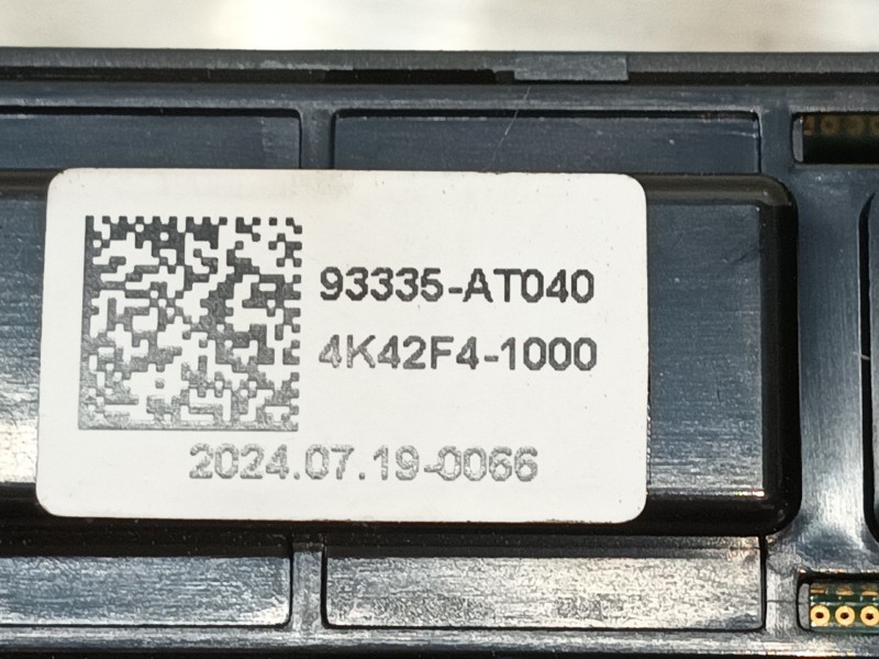 Recambio de boton freno mano para kia niro (c5p11) 1.6 hev referencia OEM IAM   