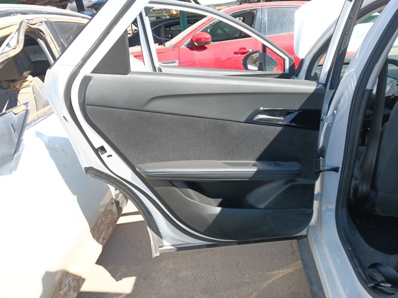 Recambio de guarnecido puerta trasera izquierda para mg mg 4 (eh32) ev referencia OEM IAM   