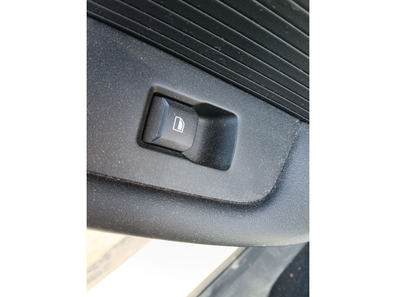 Recambio de mando elevalunas trasero izquierdo para mg mg 4 (eh32) ev referencia OEM IAM   