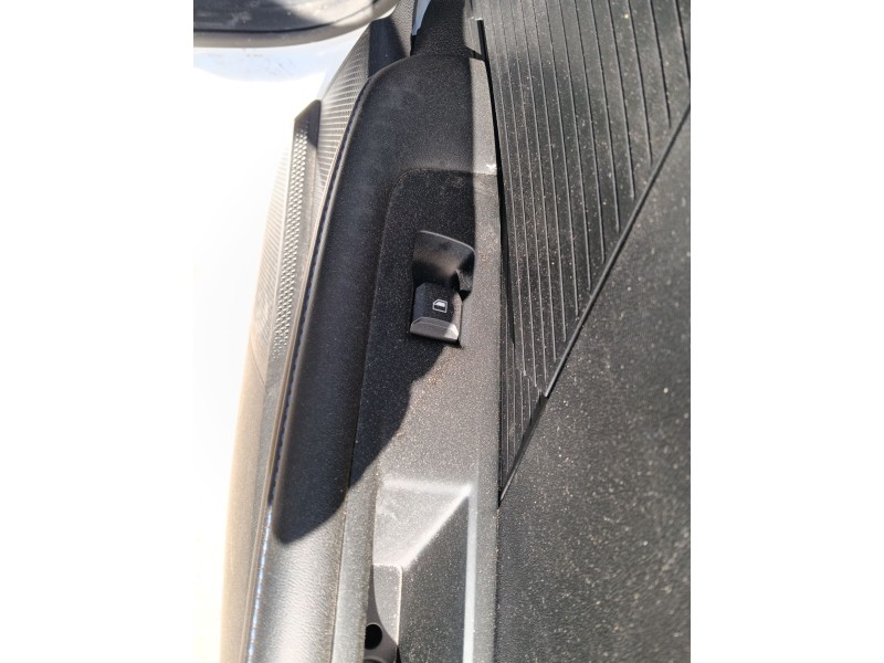 Recambio de mando elevalunas trasero derecho para mg mg 4 (eh32) ev referencia OEM IAM   