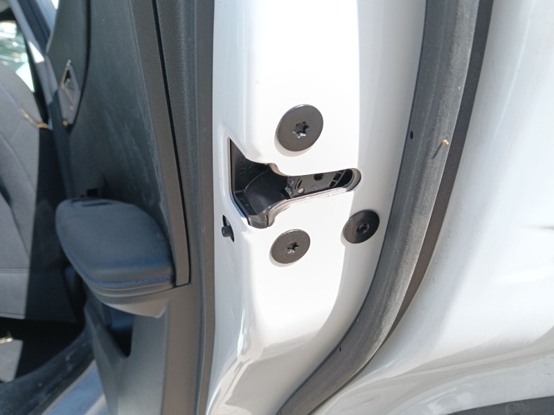 Recambio de cerradura puerta trasera derecha para mg mg 4 (eh32) ev referencia OEM IAM   