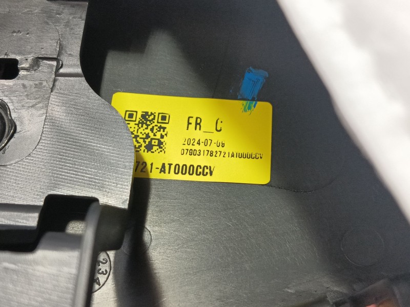 Recambio de guarnecido puerta delantera derecha para kia niro (c5p11) 1.6 hev referencia OEM IAM   