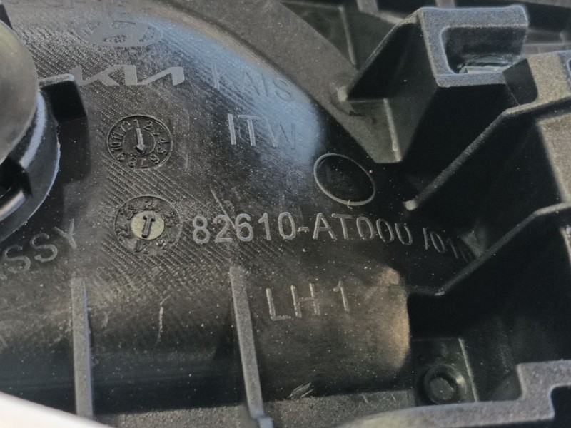 Recambio de guarnecido puerta delantera izquierda para kia niro (c5p11) 1.6 hev referencia OEM IAM   