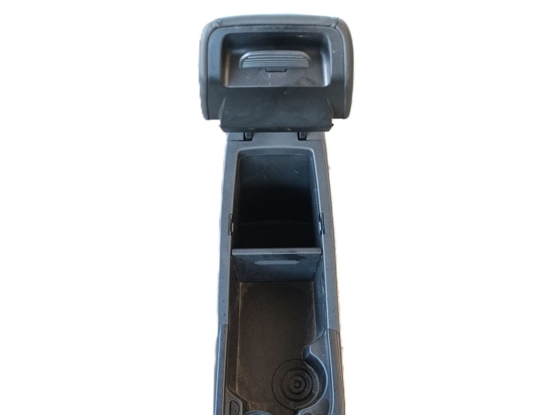 Recambio de apoyabrazos central para kia niro (c5p11) 1.6 hev referencia OEM IAM   