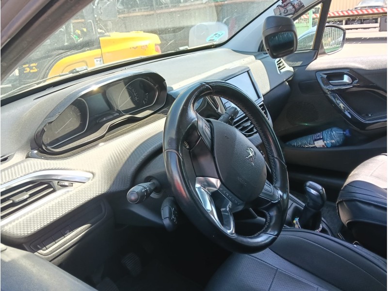 peugeot 208 i (ca_, cc_) del año 2018