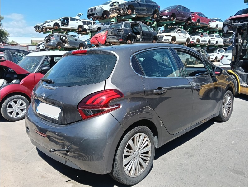 peugeot 208 i (ca_, cc_) del año 2018