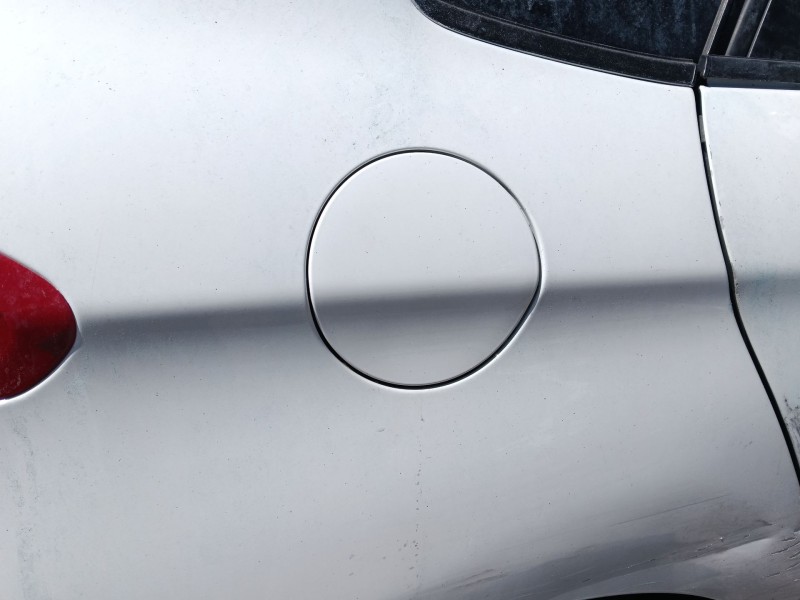 Recambio de tapa exterior combustible para citroën c4 ii (nc_) 1.6 hdi 115 referencia OEM IAM   