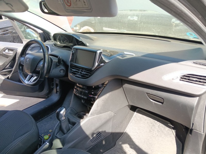 Recambio de salpicadero para peugeot 208 i (ca_, cc_) 1.2 thp 110 referencia OEM IAM   