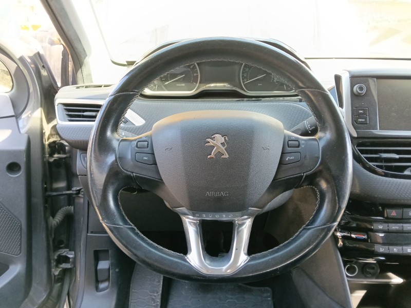 Recambio de volante para peugeot 208 i (ca_, cc_) 1.2 thp 110 referencia OEM IAM   