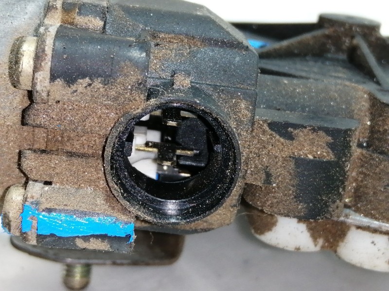 Recambio de elevalunas trasero derecho para renault laguna ii grandtour (kg0) dynamique referencia OEM IAM 8200000558  400670T1