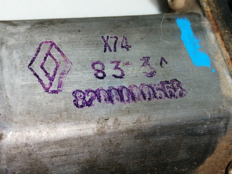 Recambio de elevalunas trasero derecho para renault laguna ii grandtour (kg0) dynamique referencia OEM IAM 8200000558  400670T1