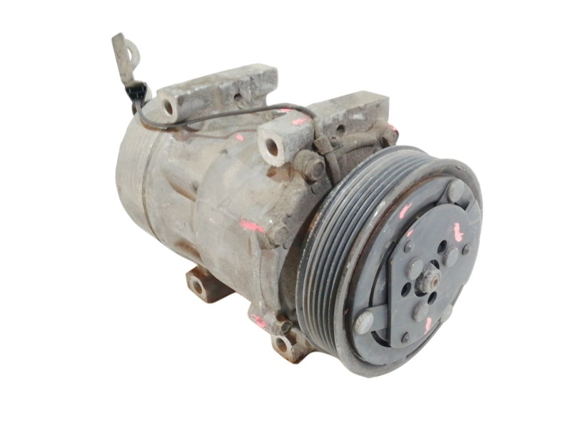 Recambio de compresor aire acondicionado para volvo v40 familiar 1.9 turbodiesel referencia OEM IAM 7700872159  