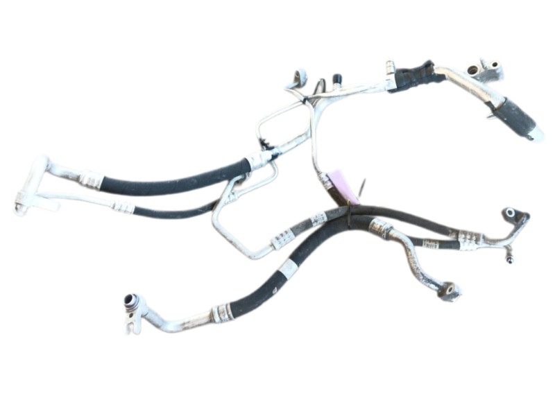 Recambio de tubos aire acondicionado para mercedes-benz clase c (w205) c 180 bluetec / d (205.036) referencia OEM IAM A205830720