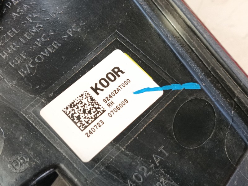 Recambio de piloto trasero derecho para kia niro (c5p11) 1.6 hev referencia OEM IAM 92402AT000  