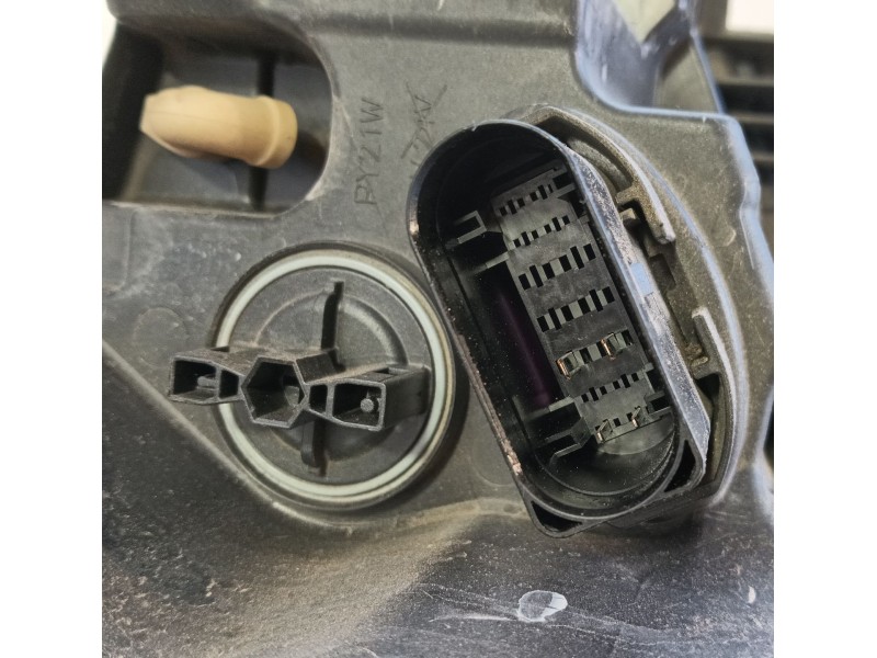 Recambio de faro izquierdo para volkswagen id.4 (e21) performance referencia OEM IAM 11B941029B  