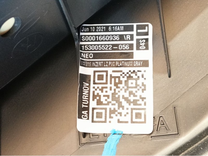 Recambio de guarnecido puerta trasera izquierda para volkswagen id.4 (e21) performance referencia OEM IAM   