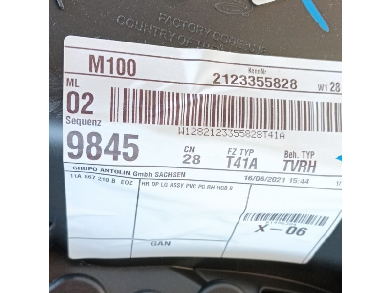 Recambio de guarnecido puerta trasera derecha para volkswagen id.4 (e21) performance referencia OEM IAM   