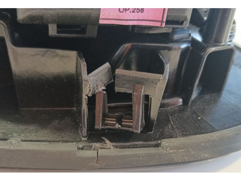 Recambio de tapa exterior combustible para volkswagen id.4 (e21) performance referencia OEM IAM   