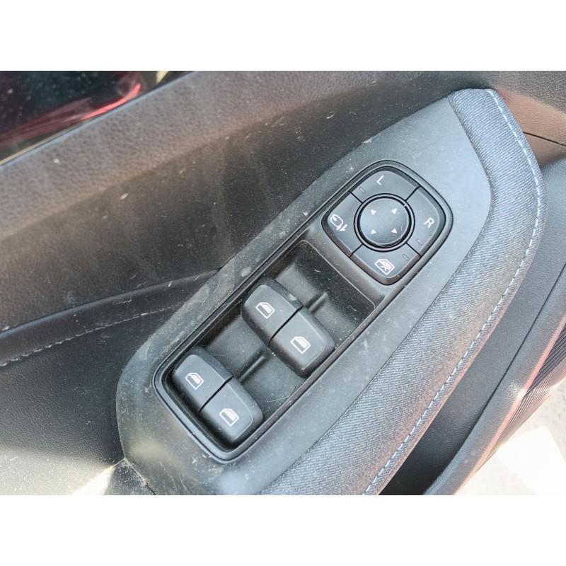Recambio de mando elevalunas delantero izquierdo para mg mg 5 station wagon ev referencia OEM IAM 10966064  