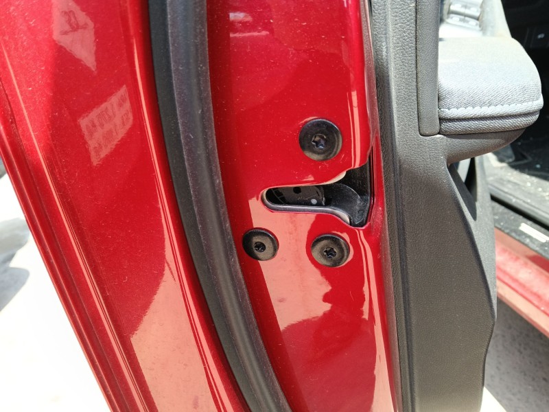 Recambio de cerradura puerta delantera izquierda para mg zs suv (azs1) ev referencia OEM IAM   