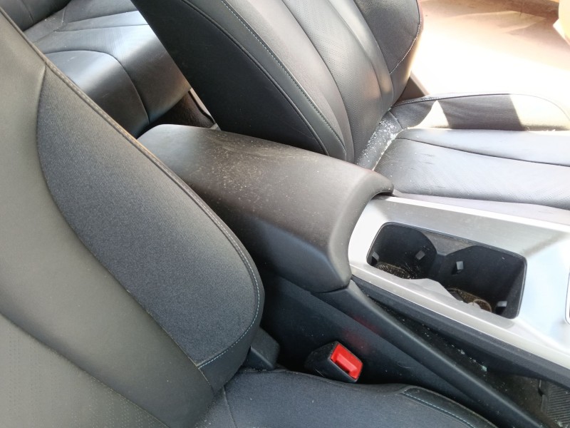 Recambio de apoyabrazos central para mg zs suv (azs1) ev referencia OEM IAM   