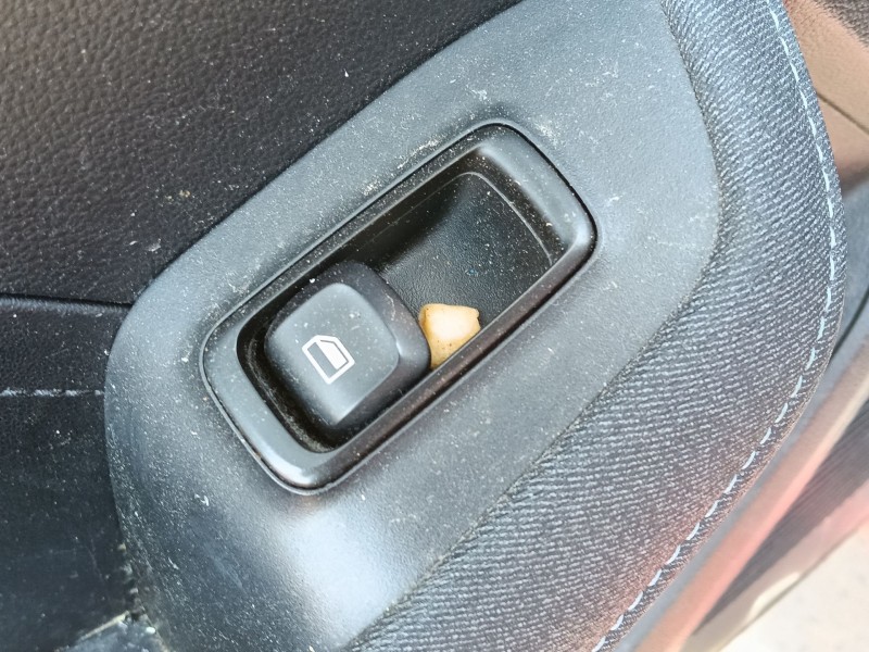 Recambio de mando elevalunas trasero izquierdo para mg zs suv (azs1) ev referencia OEM IAM   