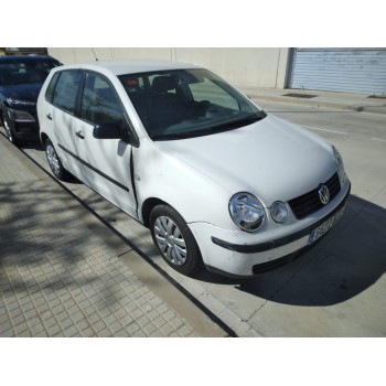 VOLKSWAGEN POLO (9N1) de desguace