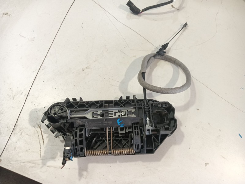 Recambio de maneta exterior trasera izquierda para volkswagen id.4 (e21) performance referencia OEM IAM   