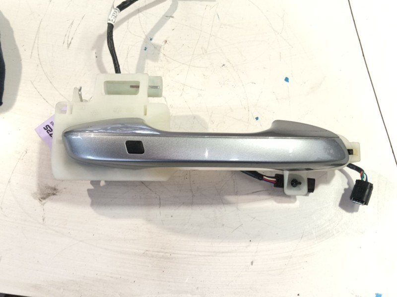 Recambio de maneta exterior delantera derecha para kia niro (c5p11) 1.6 hev referencia OEM IAM   