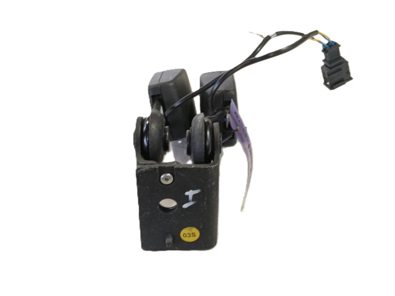 Recambio de enganche cinturon trasero izquierdo para volkswagen id.4 (e21) performance referencia OEM IAM   