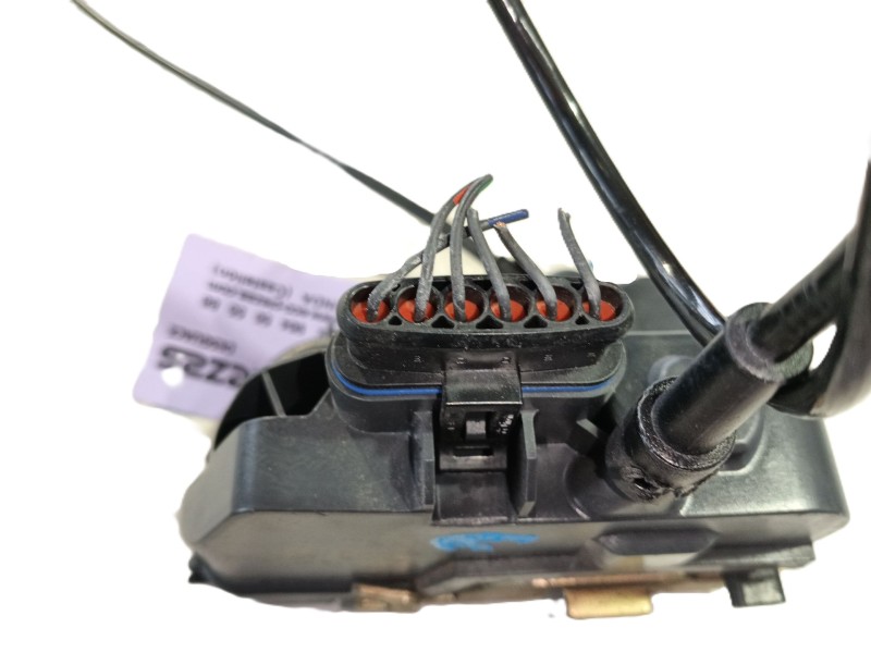 Recambio de cerradura puerta trasera izquierda para renault megane ii (bm0/1_, cm0/1_) 1.6 16v (bm0c, cm0c) referencia OEM IAM 8