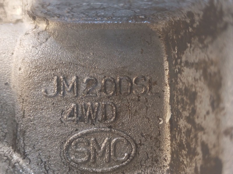 Recambio de caja cambios para hyundai tucson (jm) 2.0 crdi referencia OEM IAM 4300039770 JM20DSI4WD 