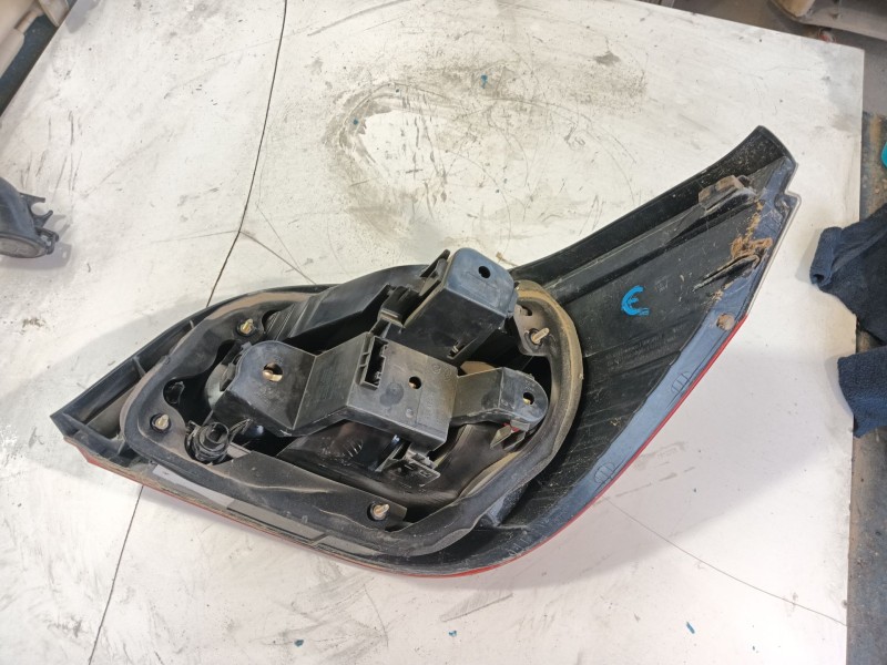 Recambio de piloto trasero izquierdo para bmw 5 (e60) 525 d referencia OEM IAM   