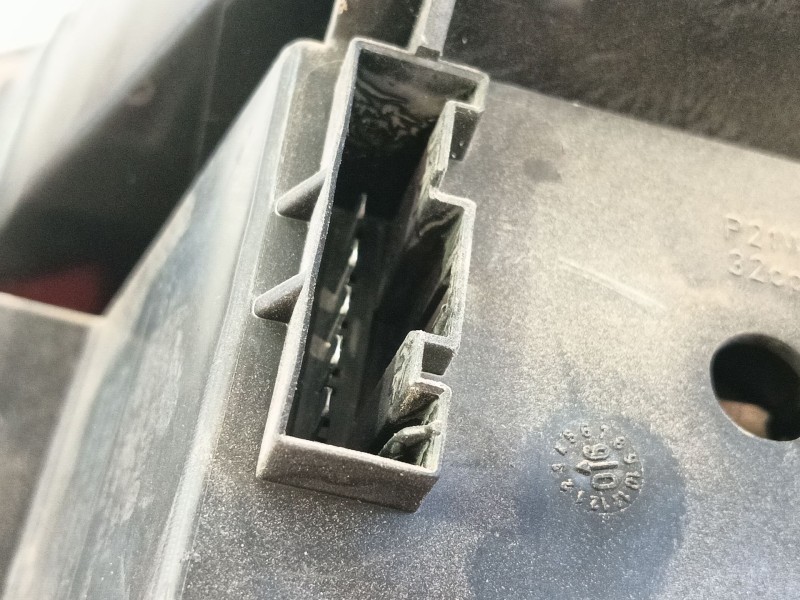 Recambio de piloto trasero izquierdo para bmw 5 (e60) 525 d referencia OEM IAM   