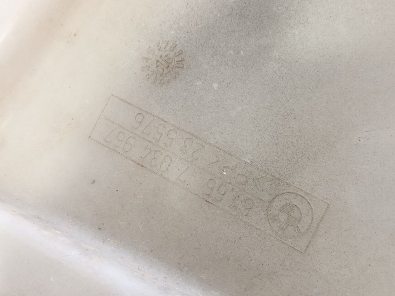 Recambio de deposito limpia para bmw 5 (e60) 525 d referencia OEM IAM 61667067107  