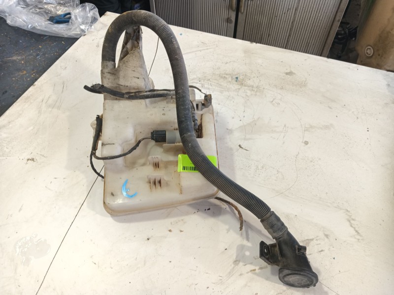 Recambio de deposito limpia para bmw 5 (e60) 525 d referencia OEM IAM 61667067107  