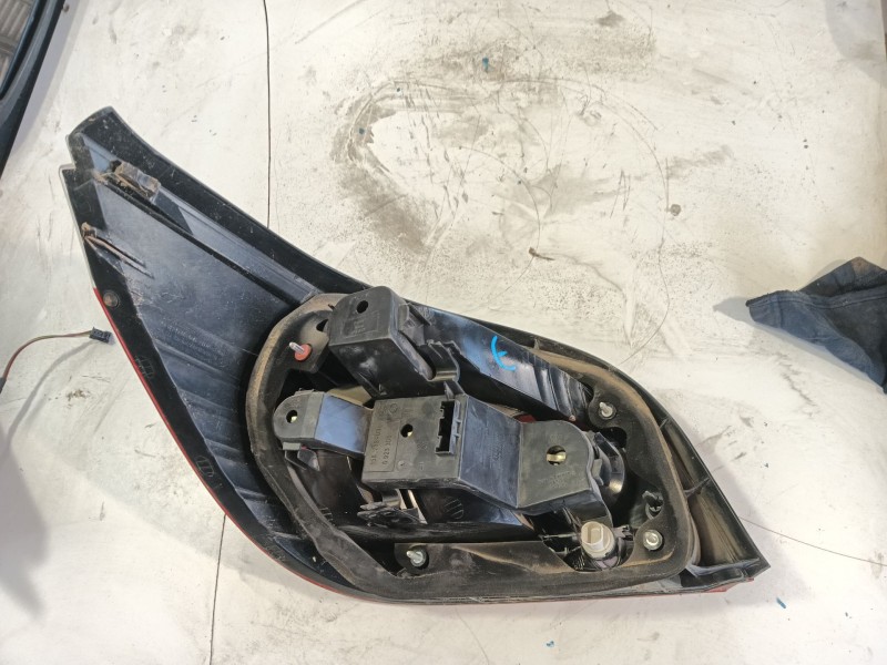 Recambio de piloto trasero derecho para bmw 5 (e60) 525 d referencia OEM IAM   