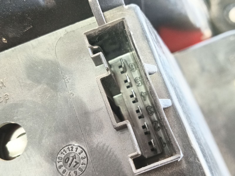 Recambio de piloto trasero derecho para bmw 5 (e60) 525 d referencia OEM IAM   