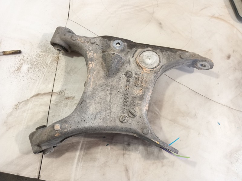 Recambio de brazo suspension inferior trasero derecho para bmw 5 (e60) 525 d referencia OEM IAM   