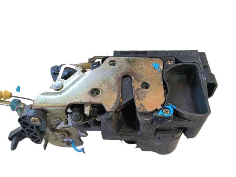Recambio de cerradura puerta trasera izquierda para ssangyong rexton / rexton ii (gab_) 2.9 td referencia OEM IAM 7131A08003  