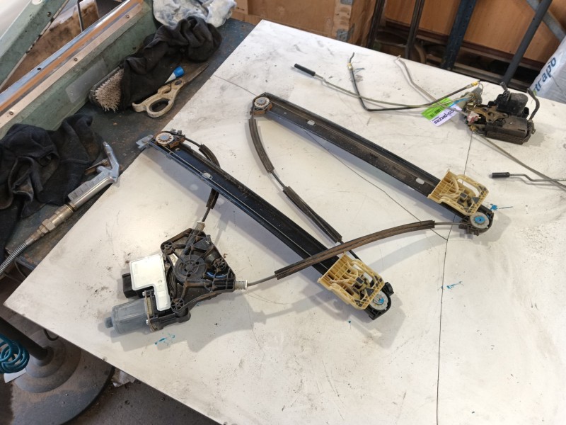 Recambio de elevalunas delantero derecho para volkswagen t-cross (c11, d31) 1.0 tsi referencia OEM IAM   