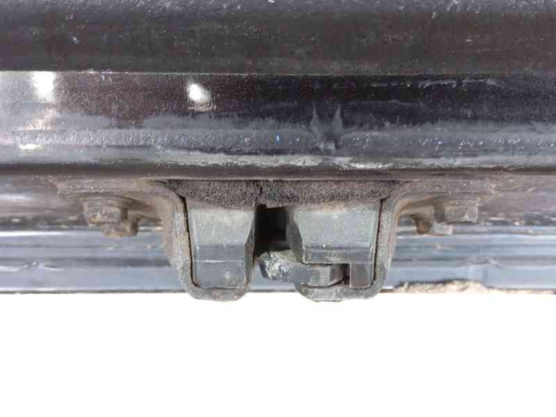 Recambio de porton trasero para ssangyong rexton / rexton ii (gab_) 2.9 td referencia OEM IAM 6400108302 / 6401108320  