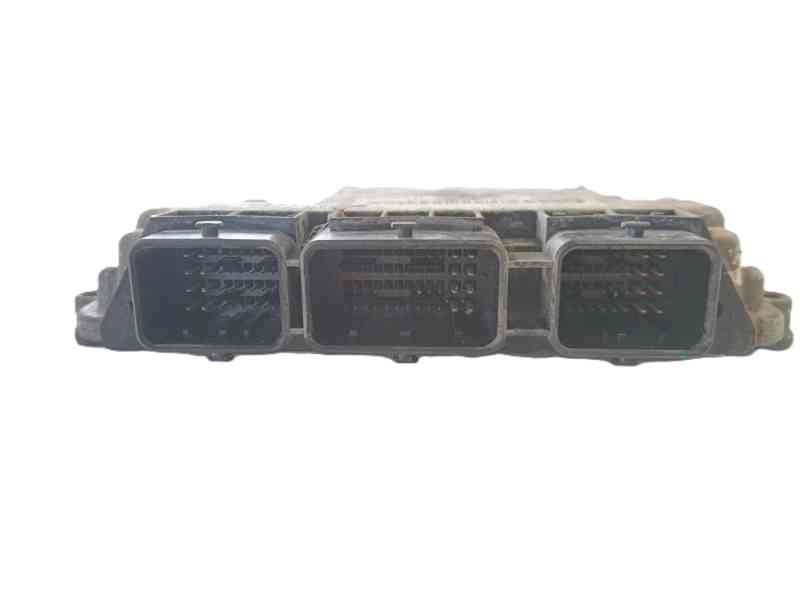 Recambio de centralita motor uce para nissan interstar autobús (x70) dci 115 referencia OEM IAM   
